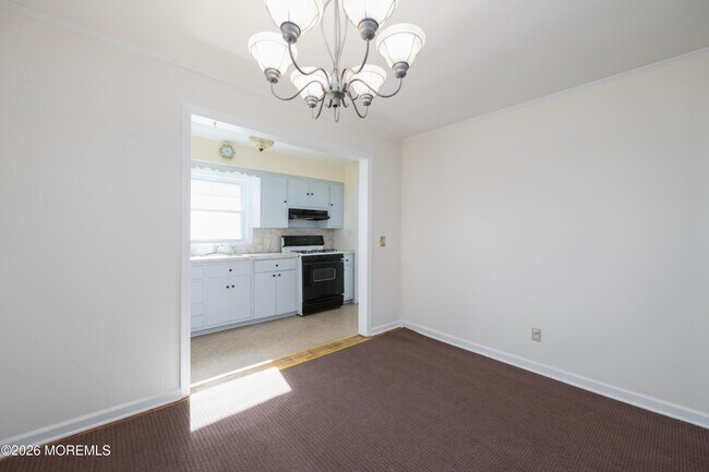 Building Photo - 166 Morningside Ave