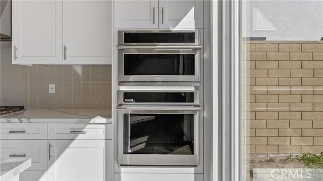 Building Photo - 107 Pansy