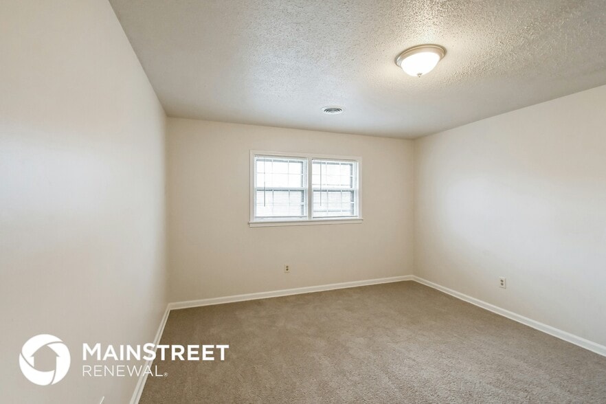 Building Photo - 4971 Craigmont Dr