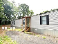Building Photo - 1321 Gator Hl Dr