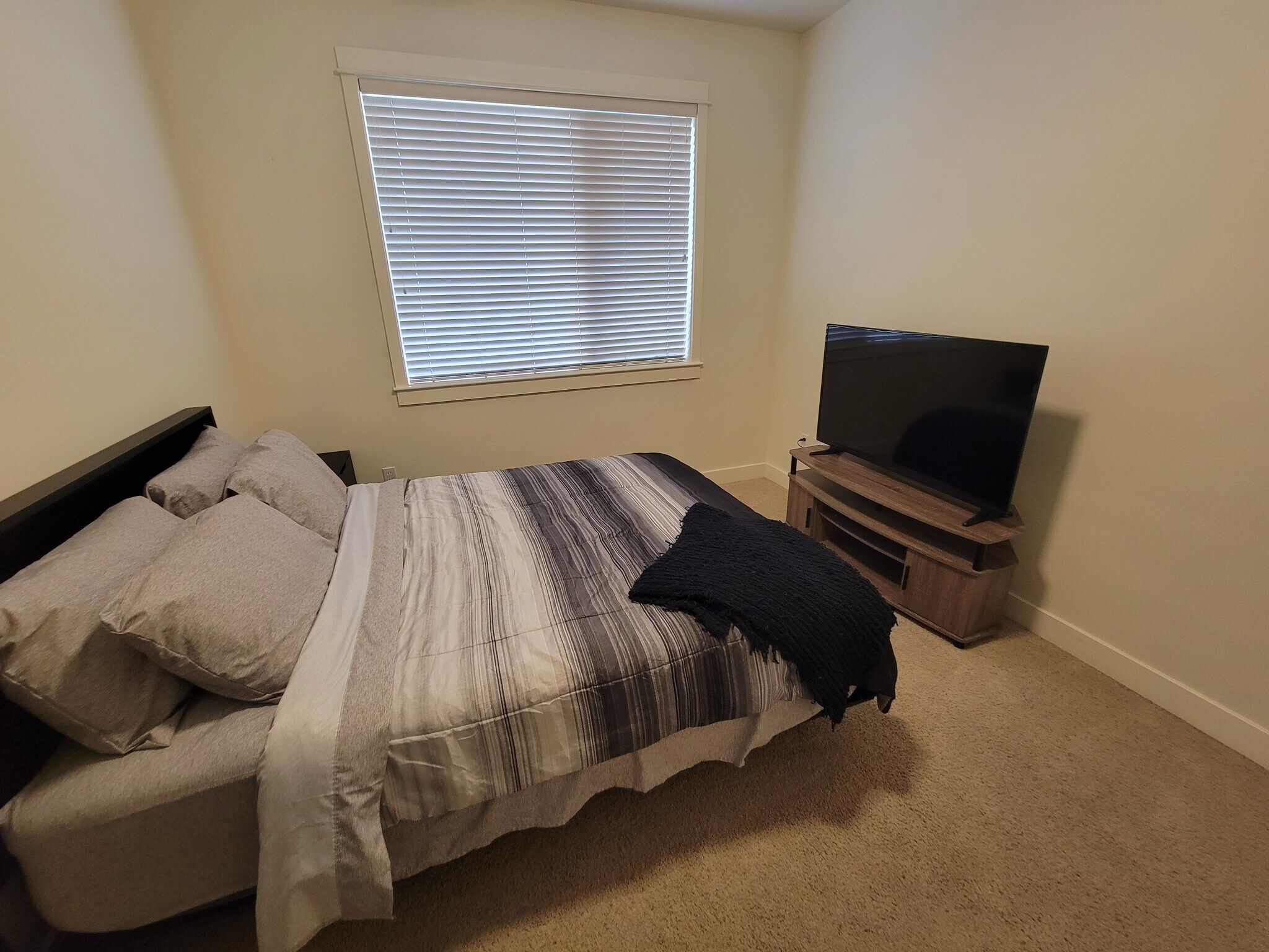 Building Photo - 400 Washington Ave