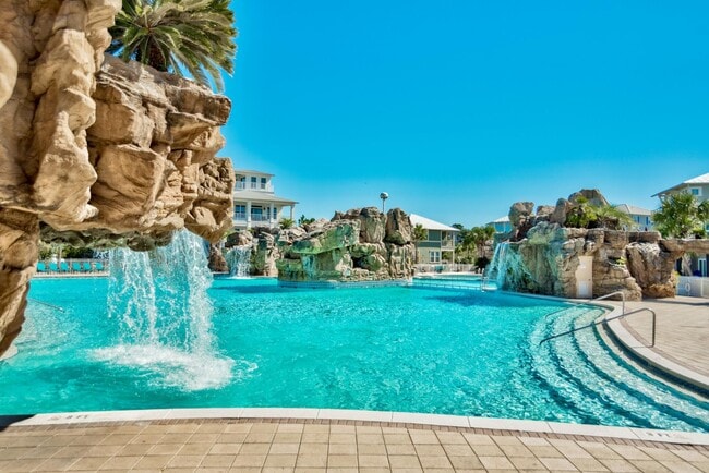 Building Photo - 187 Tropical Breeze Dr