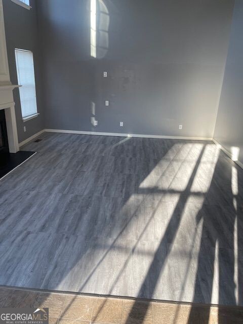 Building Photo - 605 Applegate Ln