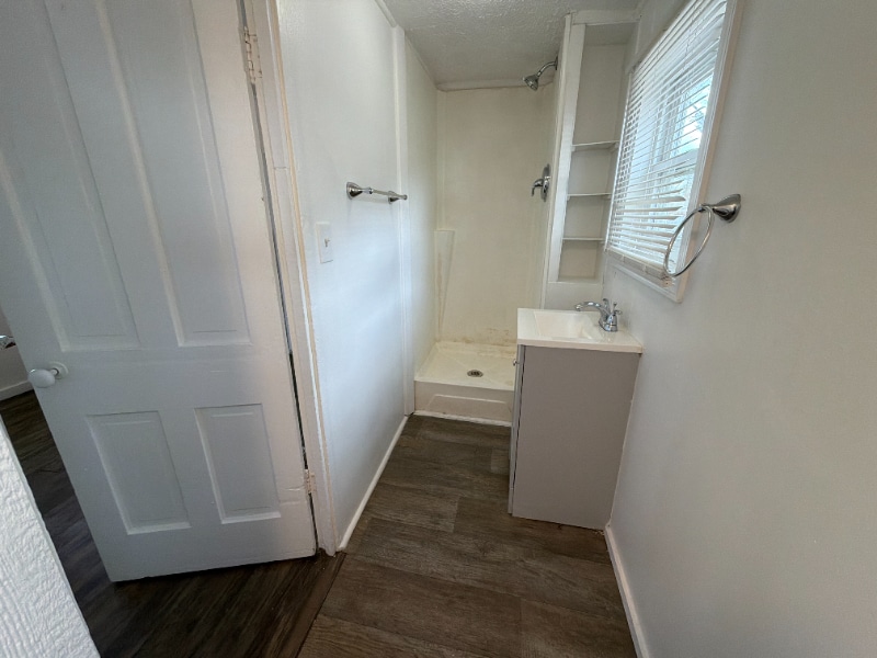 Building Photo - 221 10th St