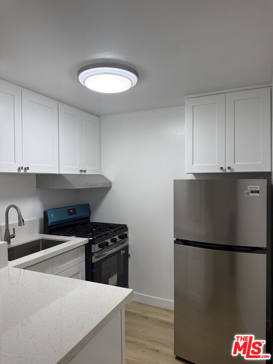 Building Photo - 821 S Wilton Pl