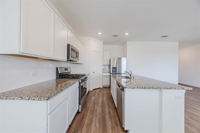 Building Photo - 2529 Starwater Dr