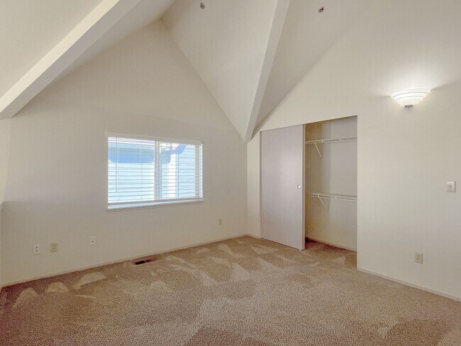 Building Photo - Natural Light Filled 2bd/2bth Loft Condo in Crown Hill, $2,550/mo.
