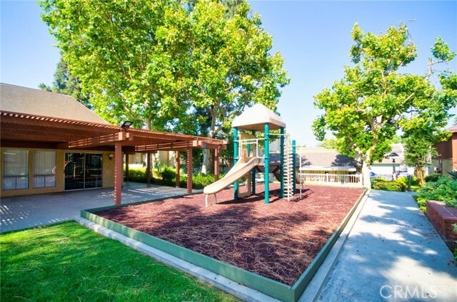 Building Photo - 531 Juniper Way