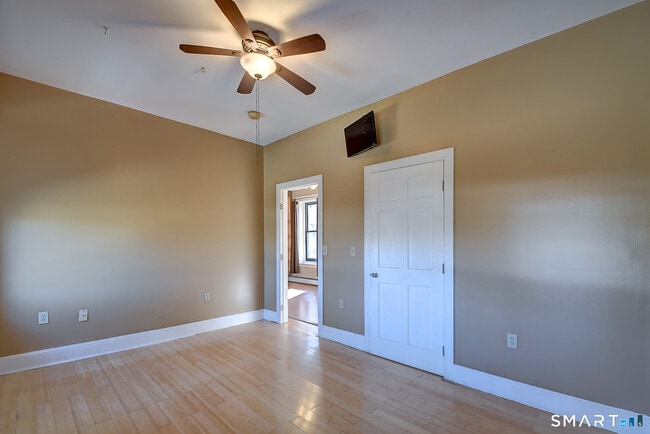 Building Photo - 26 Greene Ave