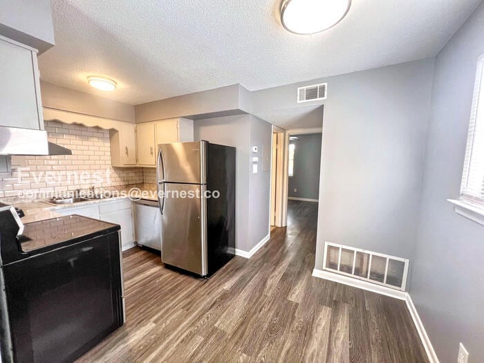 Building Photo - 9 Meredith Ct