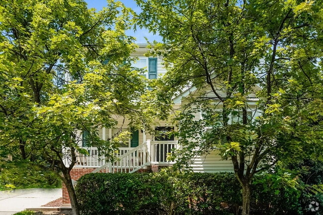 Building Photo - 4514 Coral Dr
