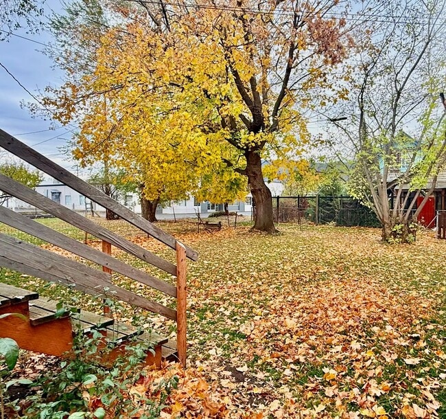 Building Photo - 1810 Jefferson Ave