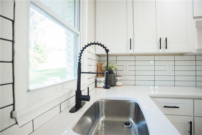 Building Photo - 3561 Misty Valley Rd