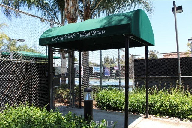 Building Photo - 754 Avenida Majorca