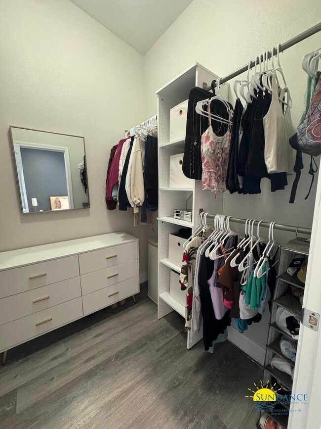 Building Photo - Beautiful 3BR/2.5BA Townhome inNiceville-Near Eglin AFB!