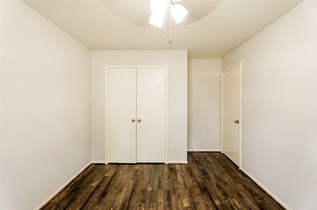 Building Photo - 16915 Pheasant Ridge Dr