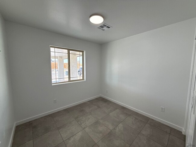 Building Photo - 5048 E Monreal Ln