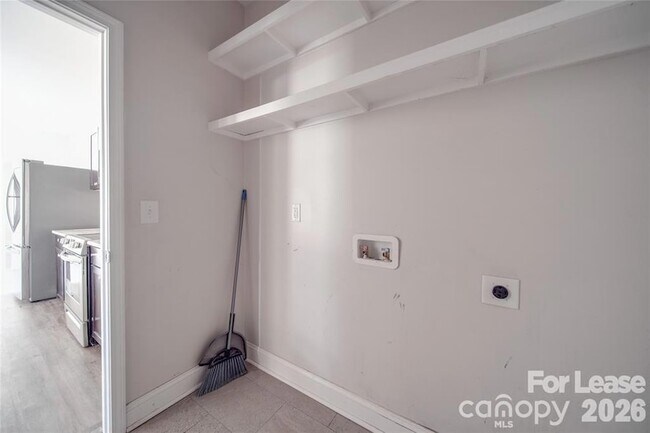 Building Photo - 112 Rockwell Ct