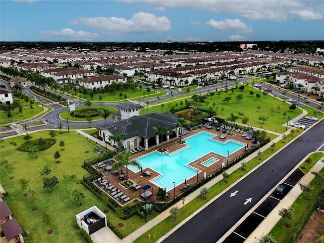 Building Photo - 12949 SW 232nd Ln