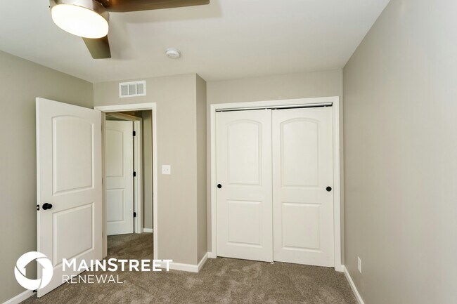 Building Photo - 2924 Paddle Wheel Dr