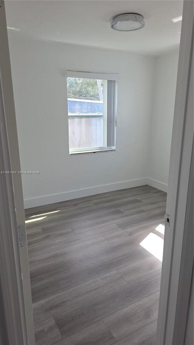 Building Photo - 6616 Raleigh St