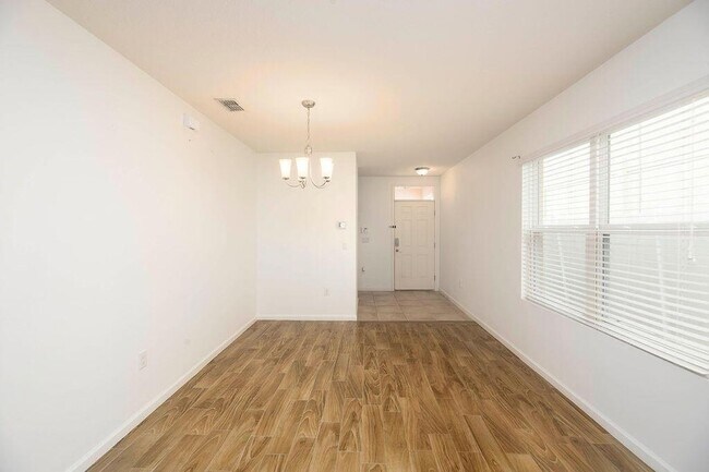 Building Photo - 11434 SW Patterson St