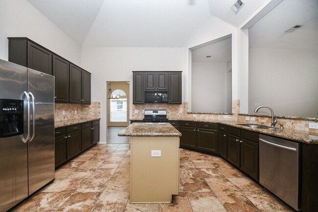 Building Photo - 2218 Millerton Ln