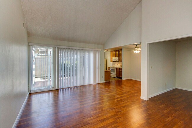 Building Photo - 5909 Manorwood Ct
