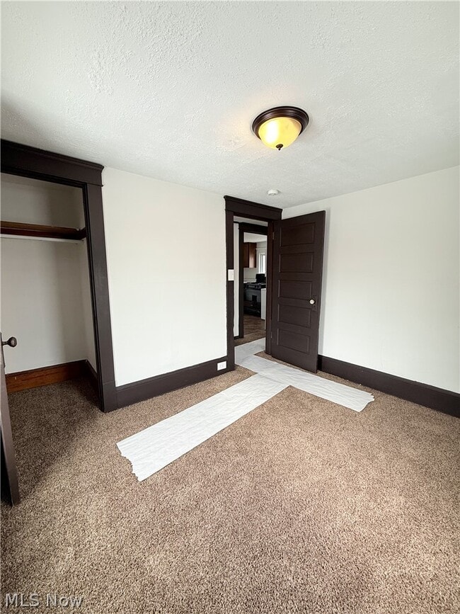 Building Photo - 1432 Kenmore Blvd