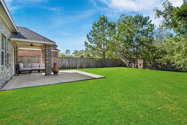 Building Photo - 174 Black Swan Pl