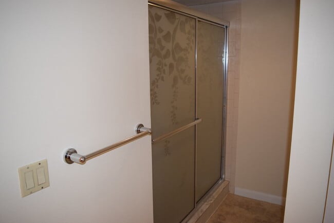 Building Photo - 5945 SE Windsong Ln