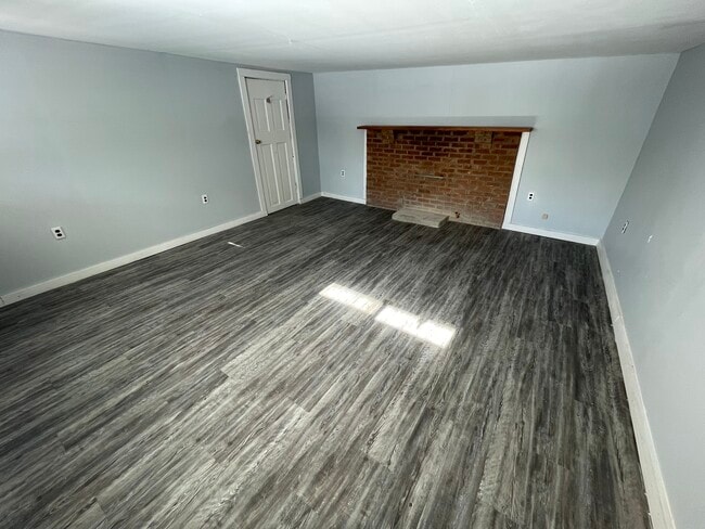 Building Photo - 308 Stewart St