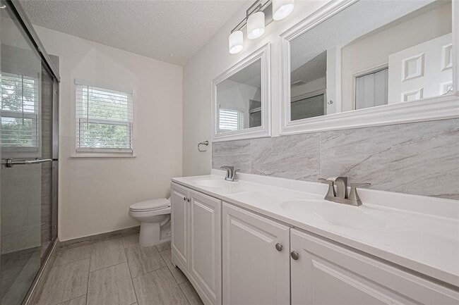 Building Photo - 3131 Double Lake Dr