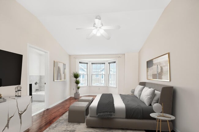 Building Photo - 326 Midland Ct