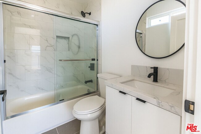 Building Photo - 4507 W 18th St