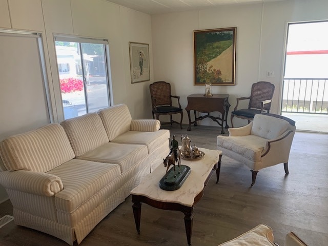 Building Photo - 80870-80111 CA-111