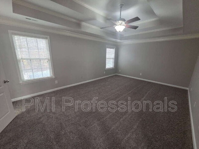 Building Photo - 617 Rambush Dr