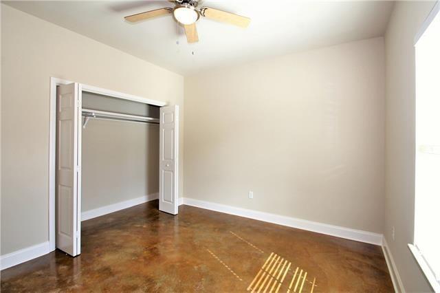 Building Photo - 124 Kimble St
