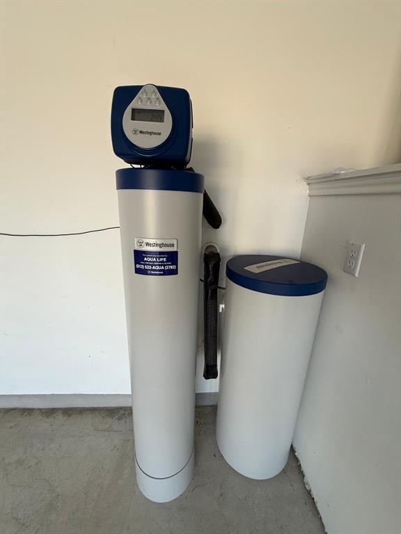 Building Photo - 380 Mendoza