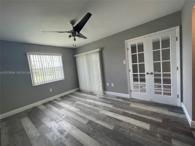 Building Photo - 4158 Inverrary Dr