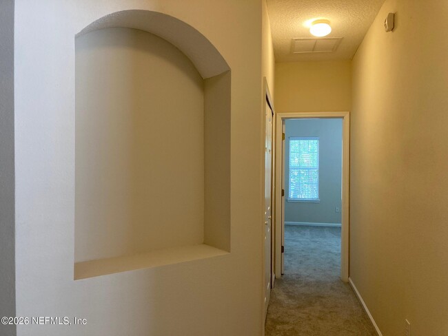 Building Photo - 7226 Deerfoot Cir