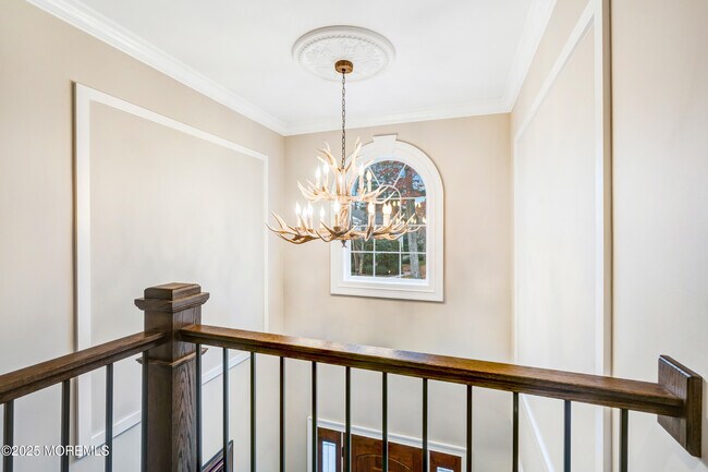 Building Photo - 909 Brookside Ave