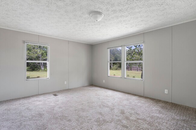 Building Photo - 11612 Independence Rd