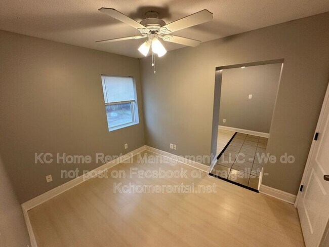 Building Photo - 4343 Myrtle Ave