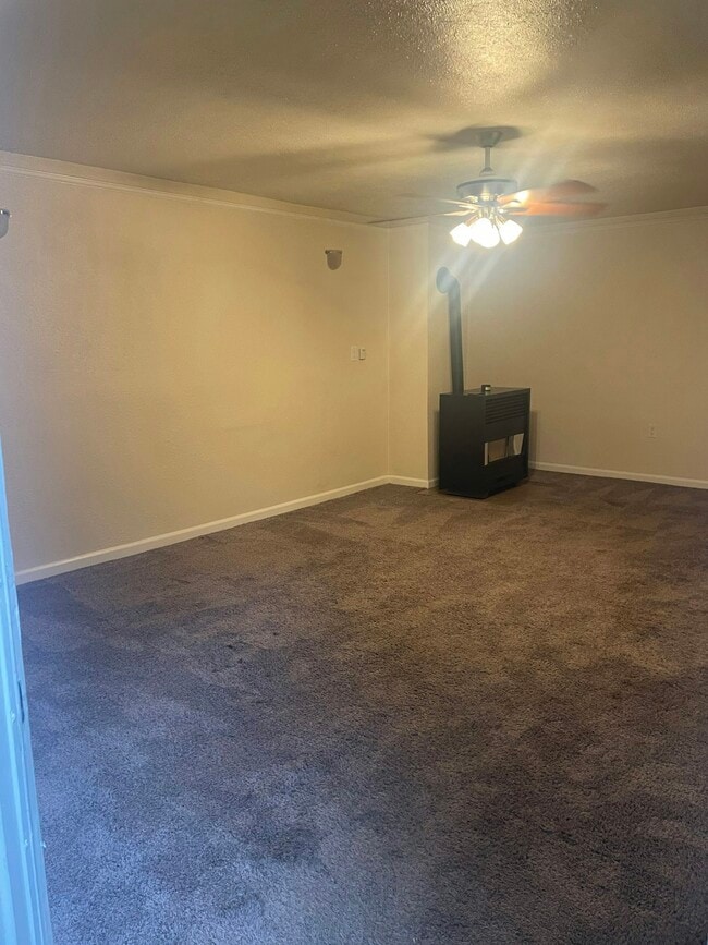 Building Photo - 254 E 4th Ave