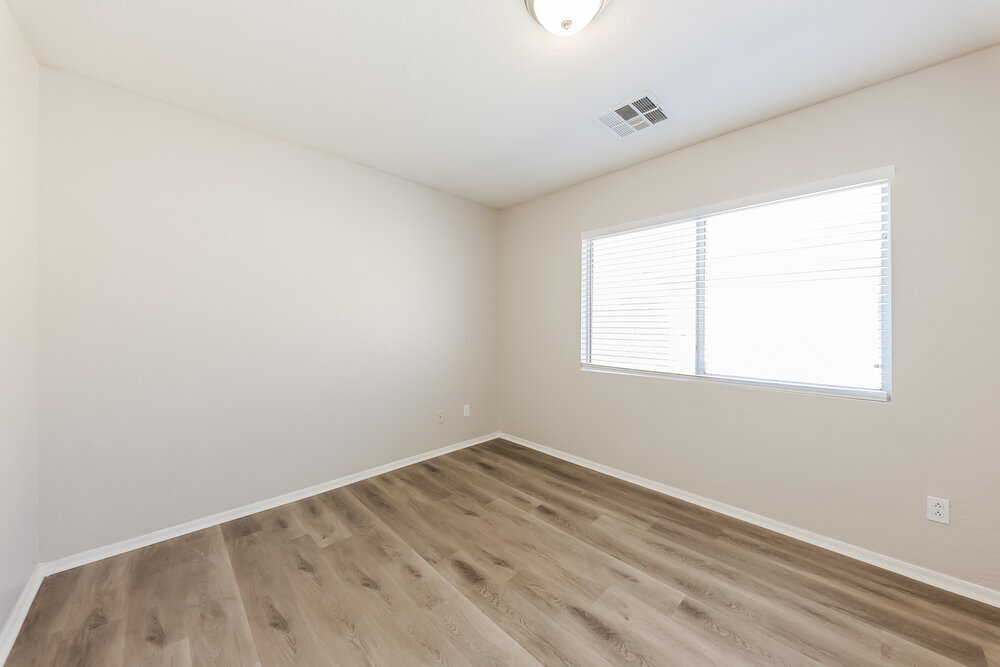 Building Photo - 13836 N 156th Ln