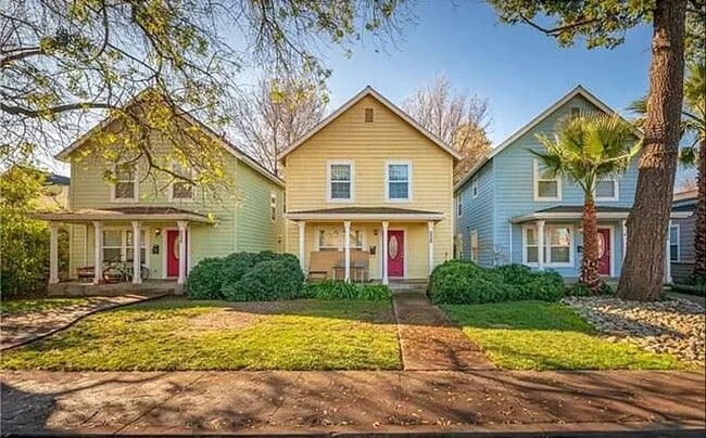 Primary Photo - *Reserve for NOW SUMMER 2026** Beautiful Home Close to Downtown Chico