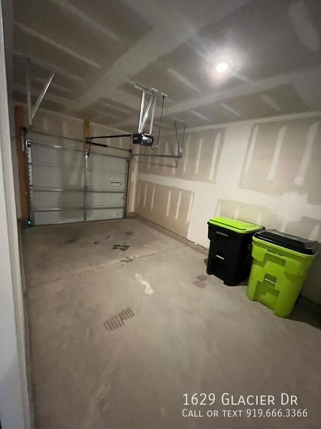 Building Photo - 1629 Glacier Dr