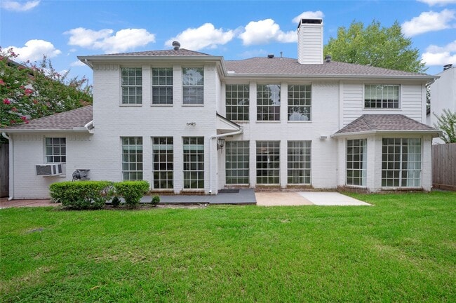 Building Photo - 4006 Chatham Ln