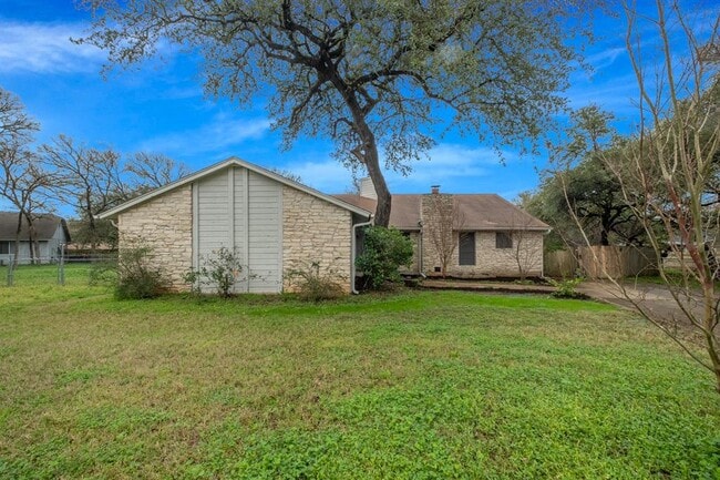 Building Photo - 9009 Sawtooth Ln